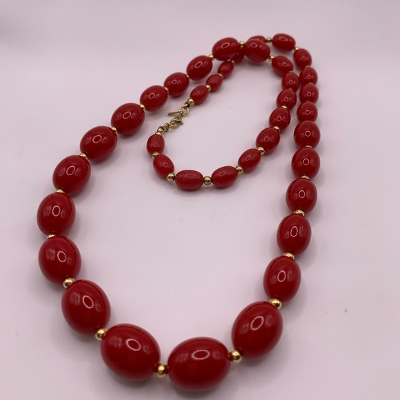 Monet Jewelry - #184 Vintage Monet graduated red oval lucite beaded necklace